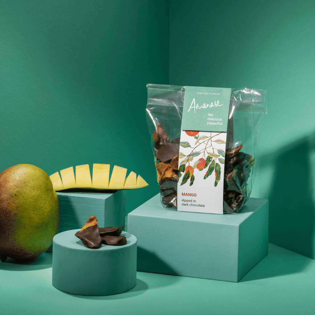 Handmade Fair Organic Vegan Mango Dipped in Dark Chocolate – With love from Ghana